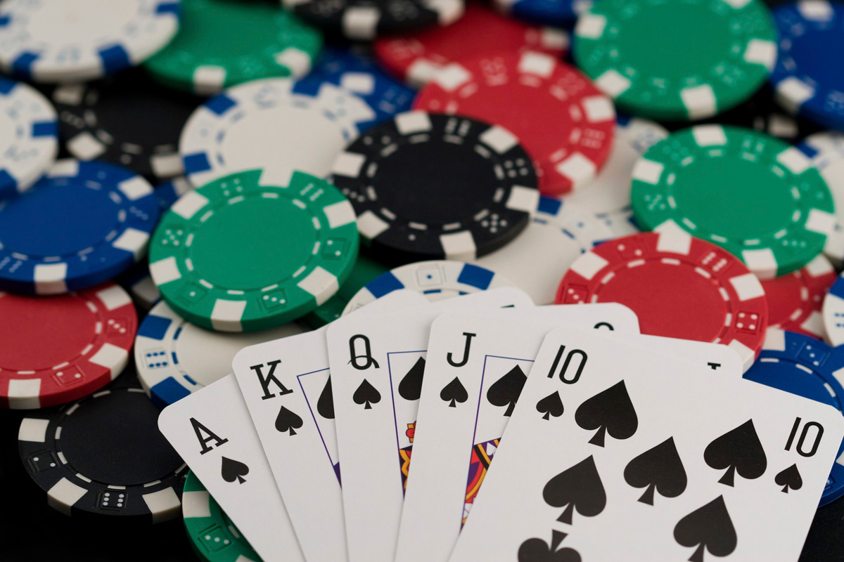 Thứ tự bài mạn trong poker là gì